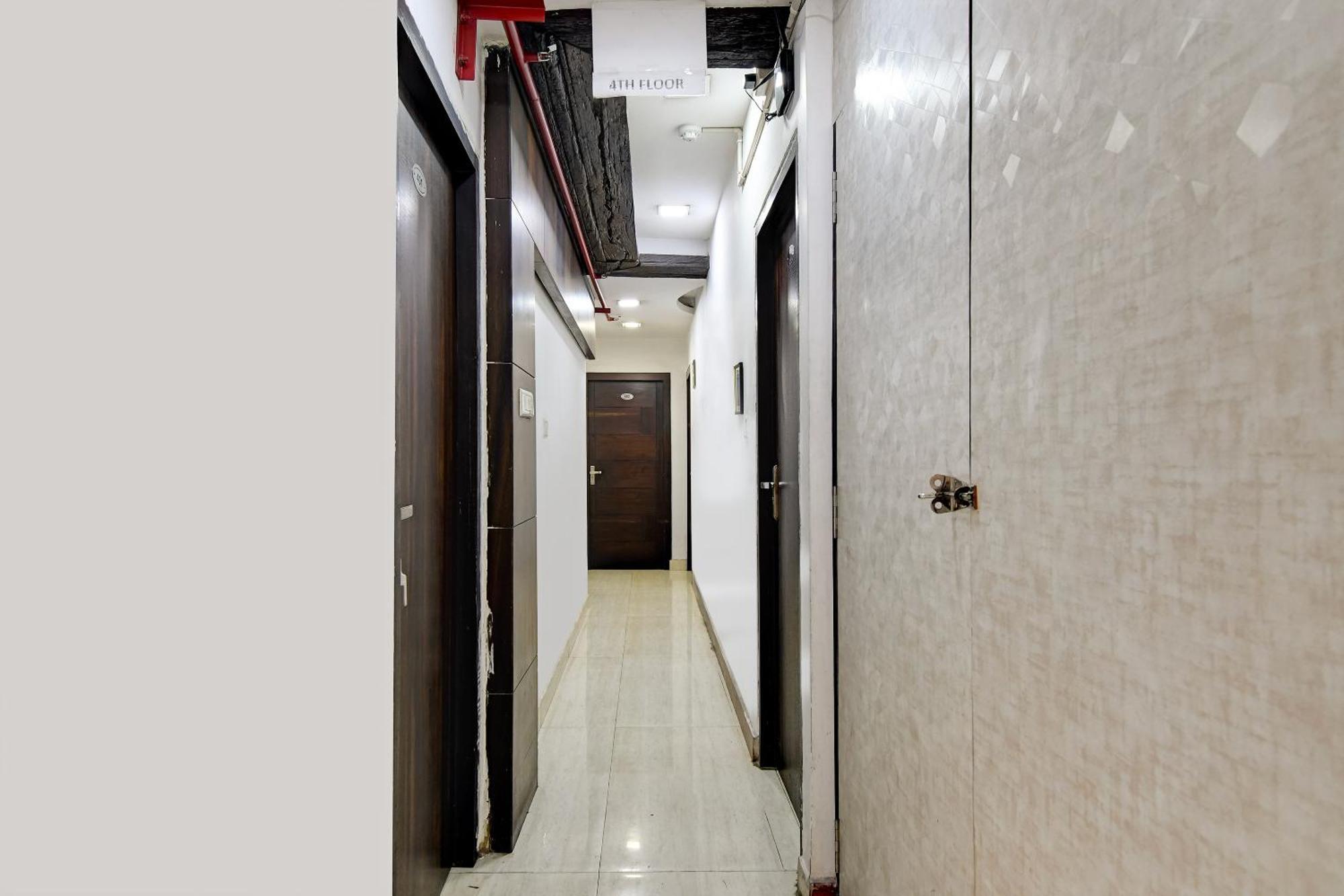 Hotel Q Inn Kolkata Exterior photo