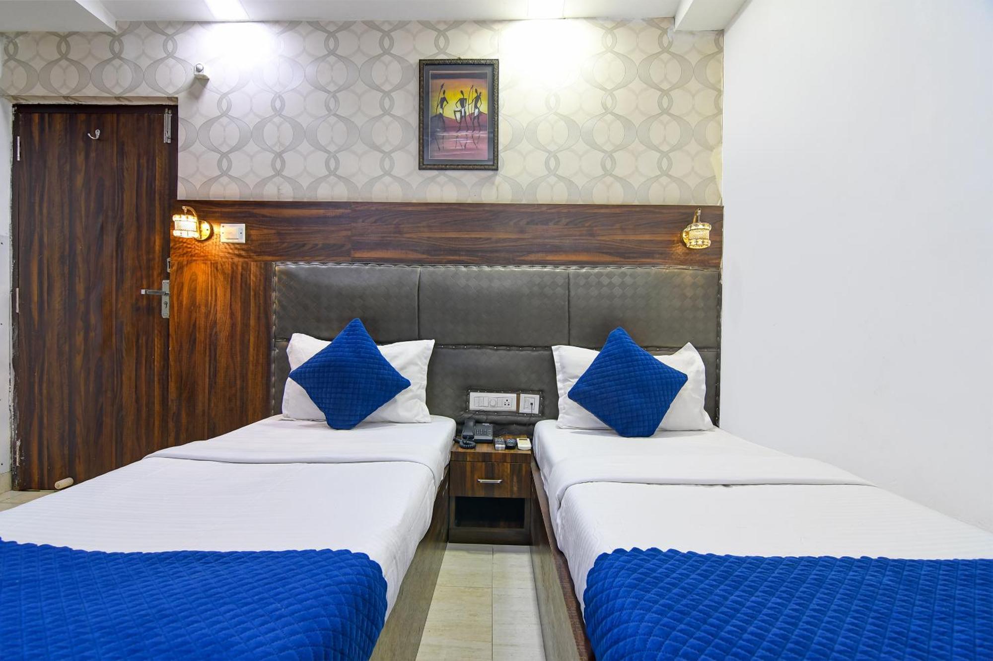 Hotel Q Inn Kolkata Exterior photo